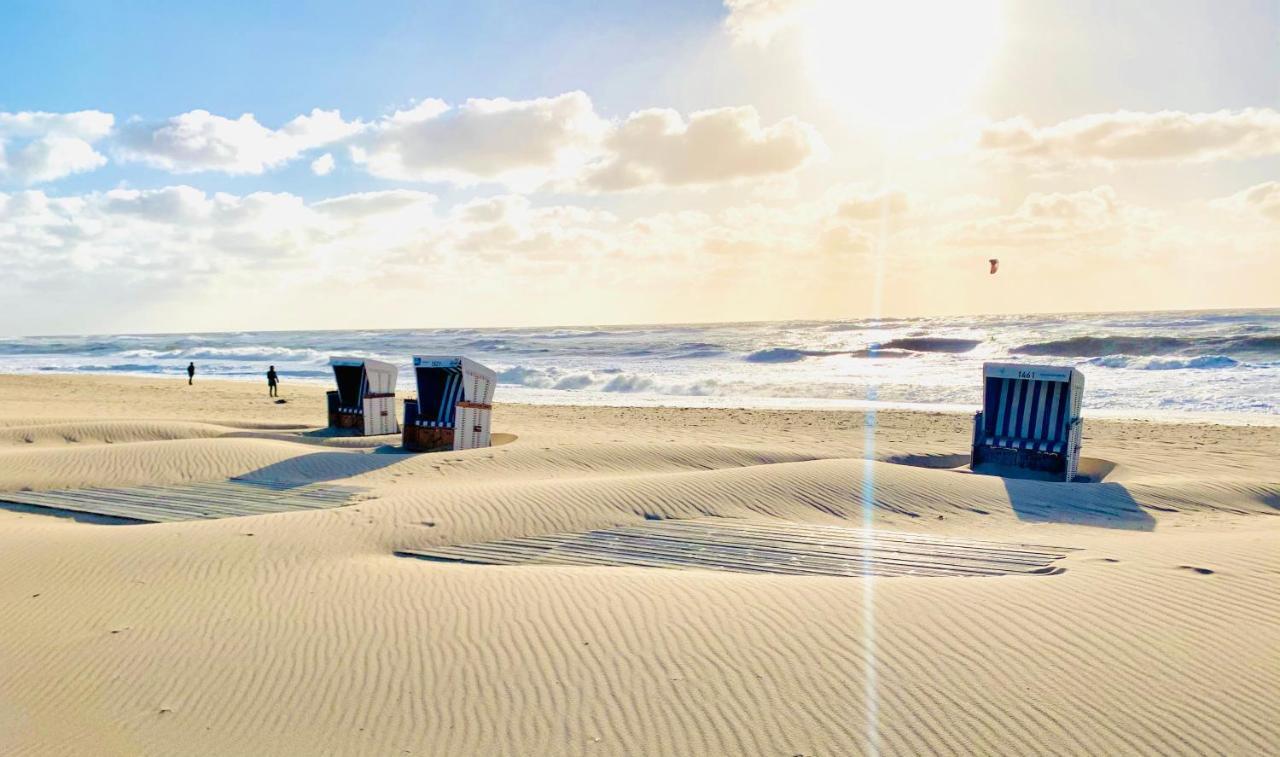 Wellenreiter Am Meer Westerland Extérieur photo